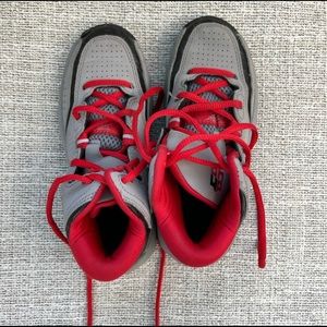 Adidas size 1 shoe in good condition